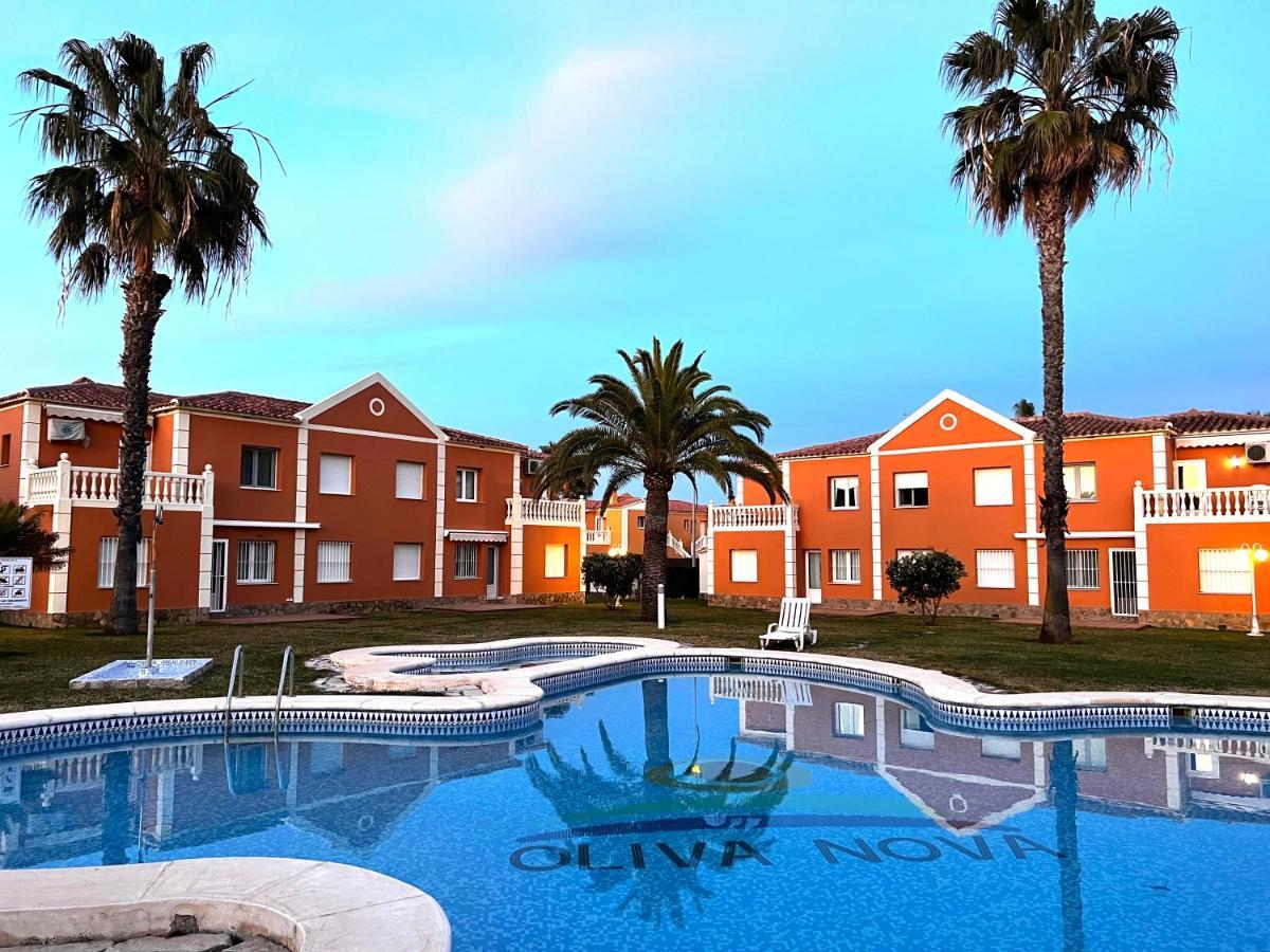 Oliva Nova Beach & Golf Resort Club Sevilla VI المظهر الخارجي الصورة